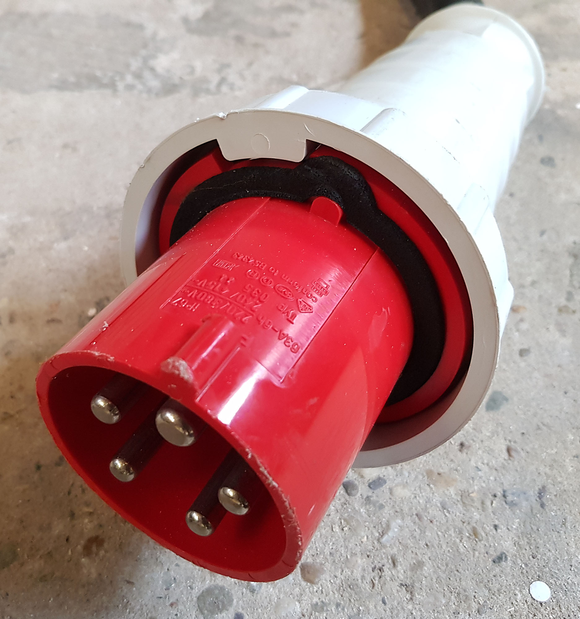 Acq C2 C220 06 Power Plug