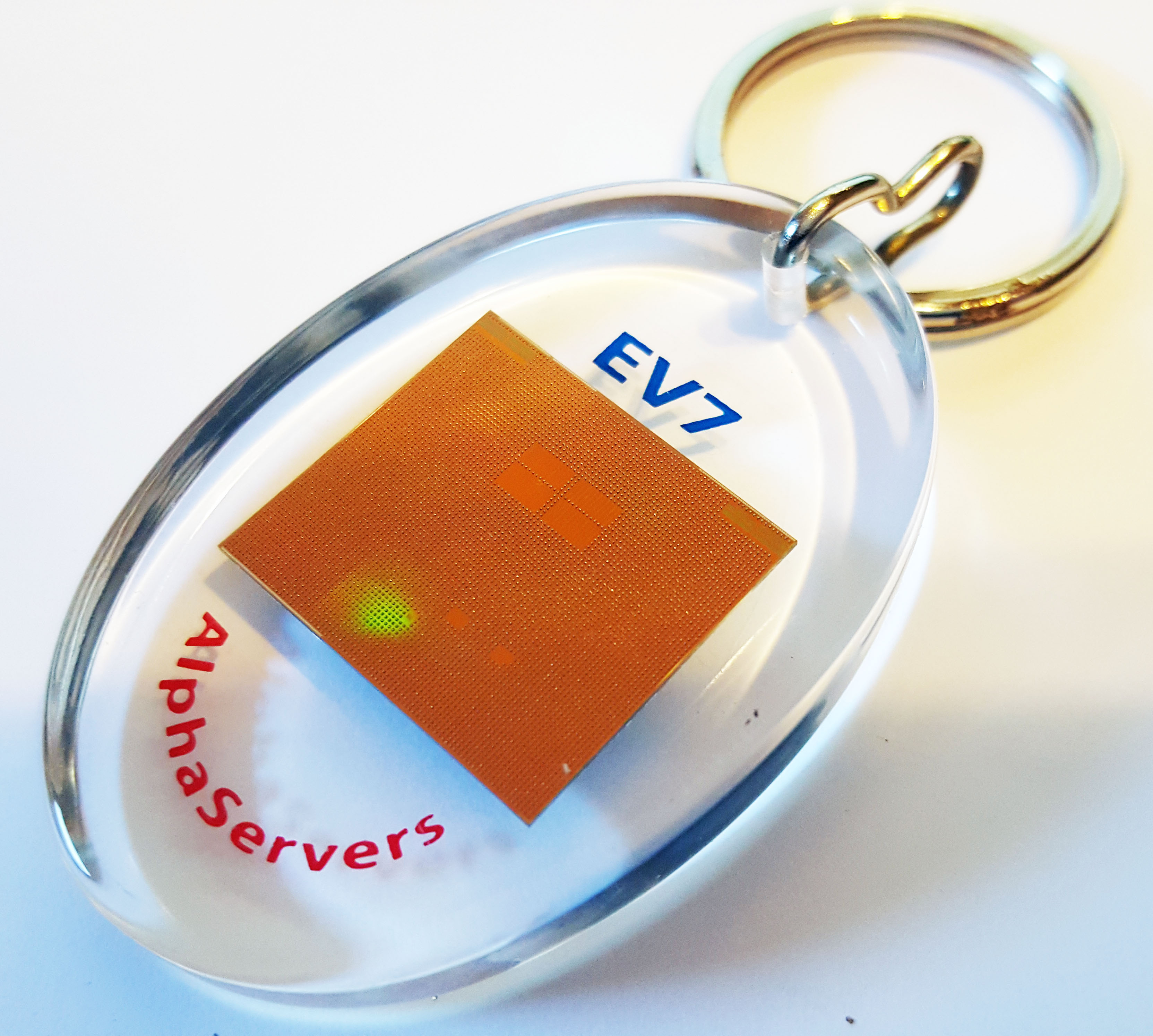 AlphaServer ES47 EV7 Chip in Keytag: 2016 11 17 14.54.27